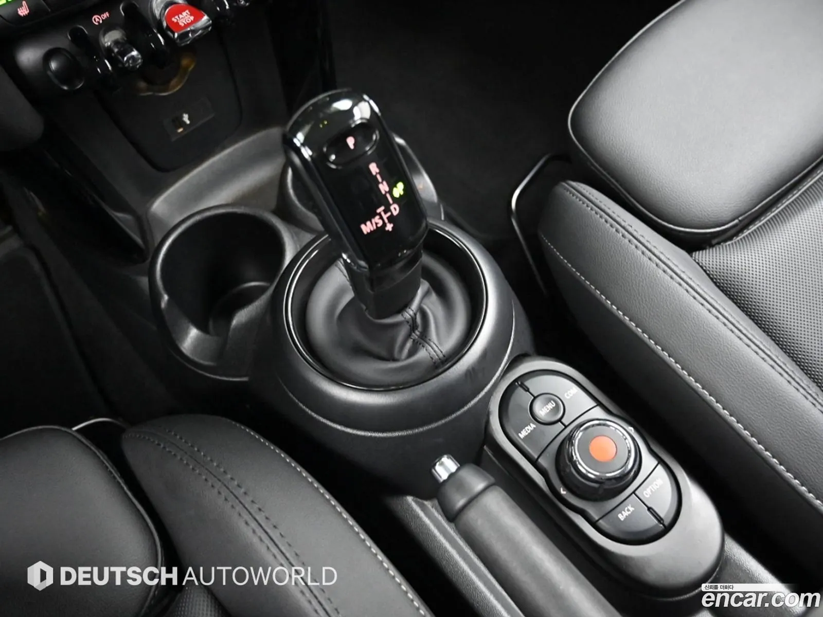 Mini Cooper 2022 — 12