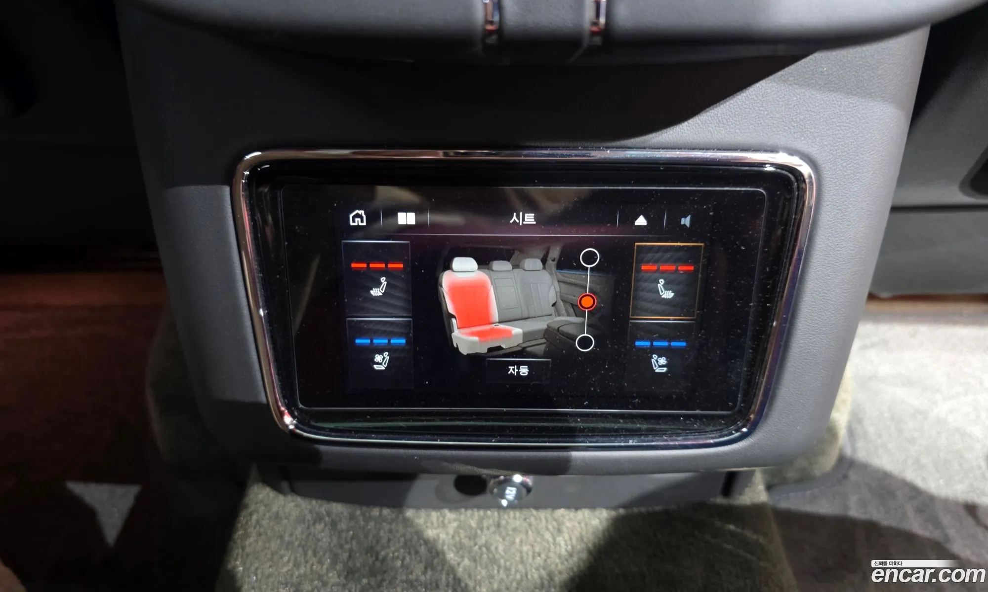Bentley Bentayga 2022 SJAAM14V6NC014660 — 4