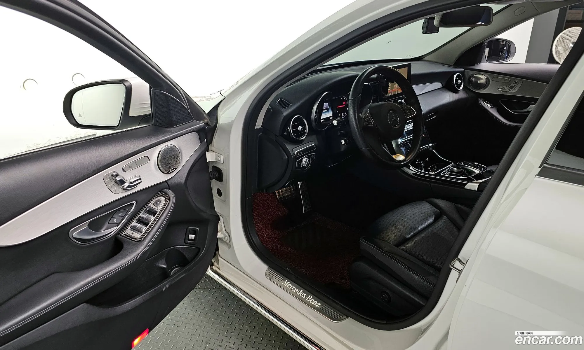 Mercedes-Benz C-Class W205 2017 — 19