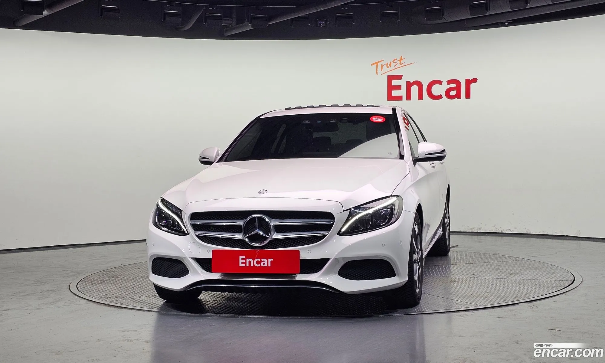 Mercedes-Benz C-Class W205 2017 — 18