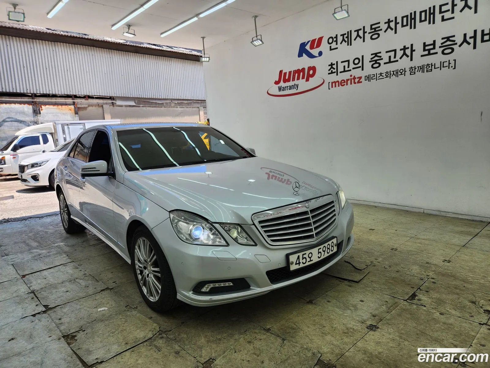 Mercedes-Benz E-Class W212 2010 — 11