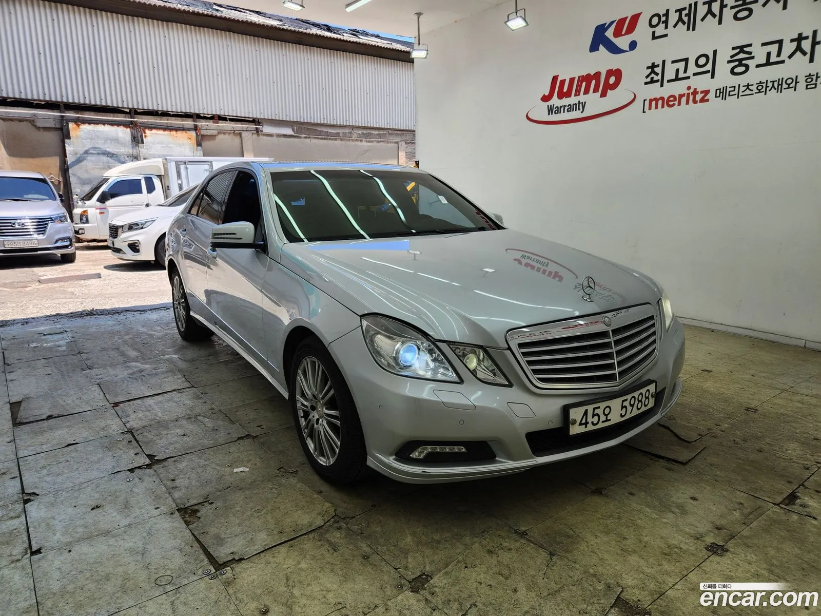 Mercedes-Benz E-Class W212 2010 — 15