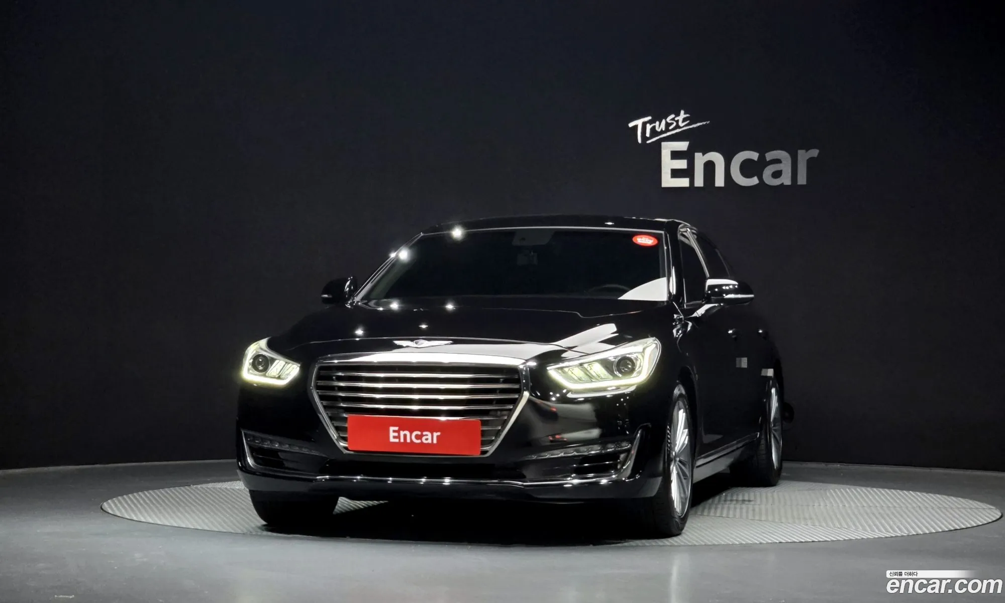 Genesis EQ900 2017 — 3