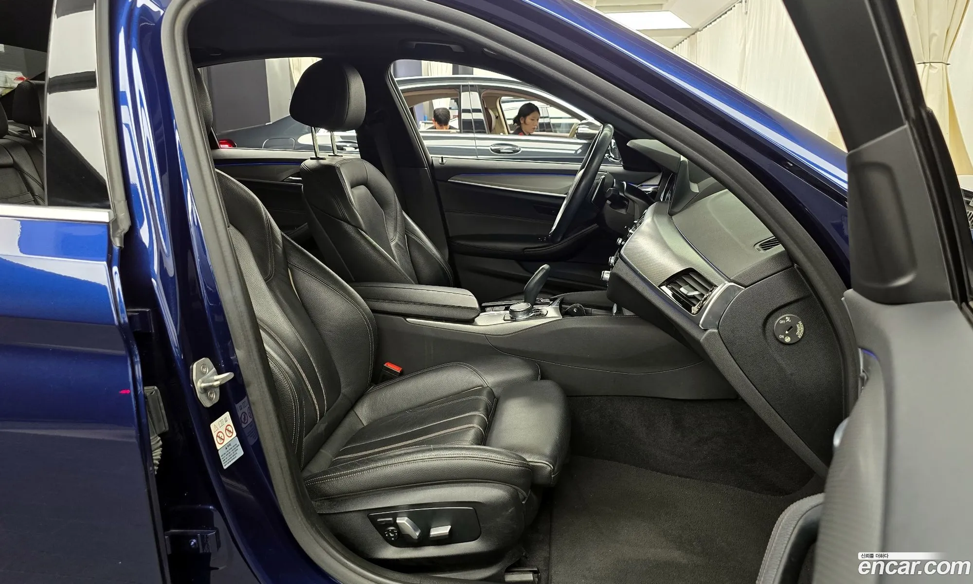BMW 5 Series 2018 WBAJD9101JWC82336 — 25