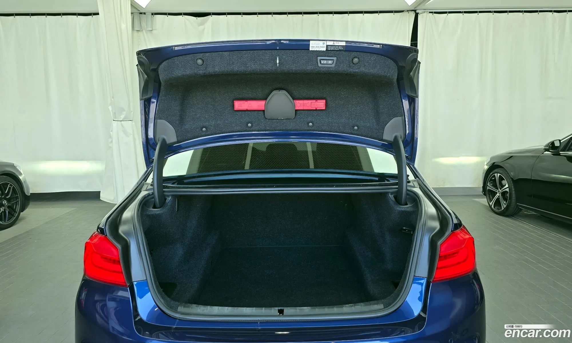 BMW 5 Series 2018 WBAJD9101JWC82336 — 15