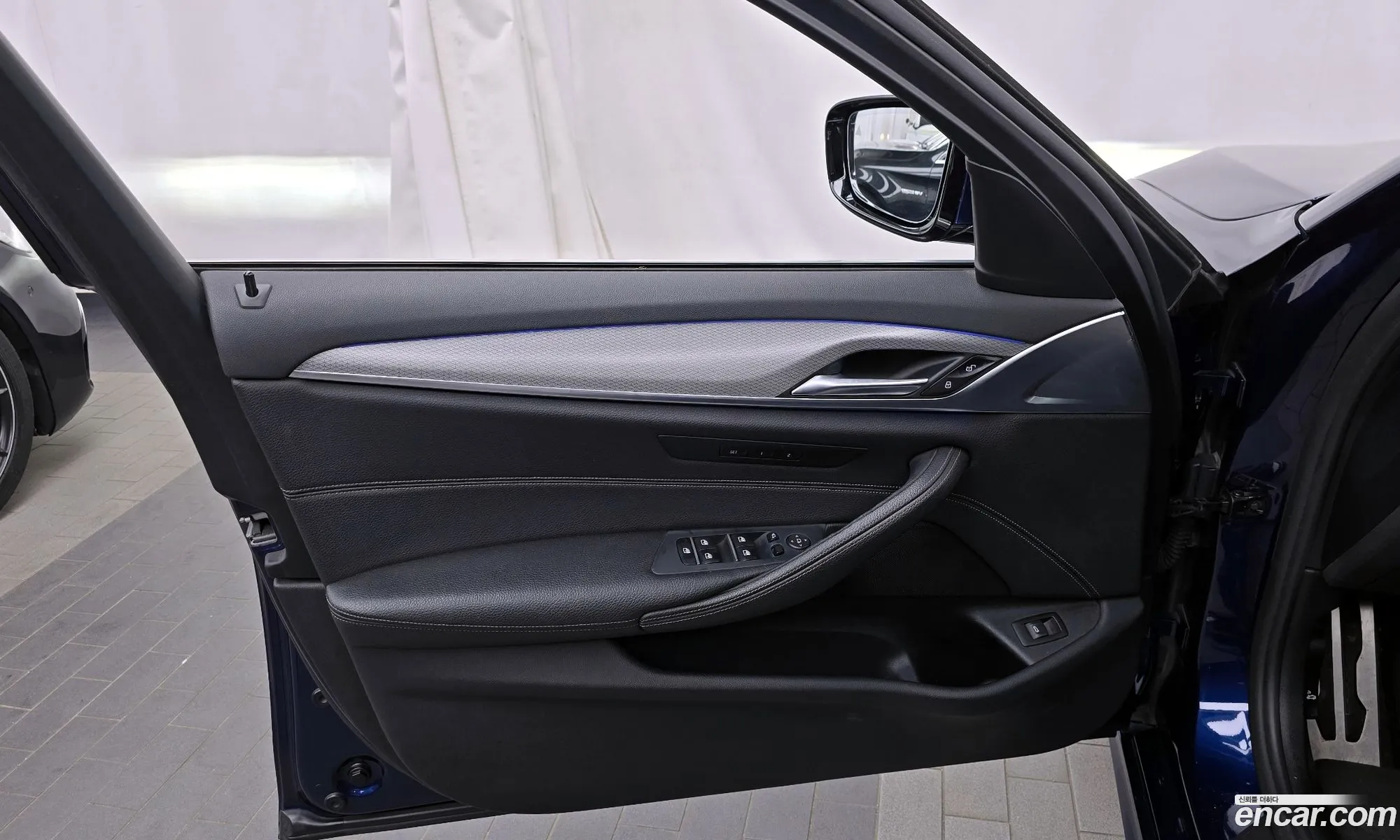 BMW 5 Series 2018 WBAJD9101JWC82336 — 10