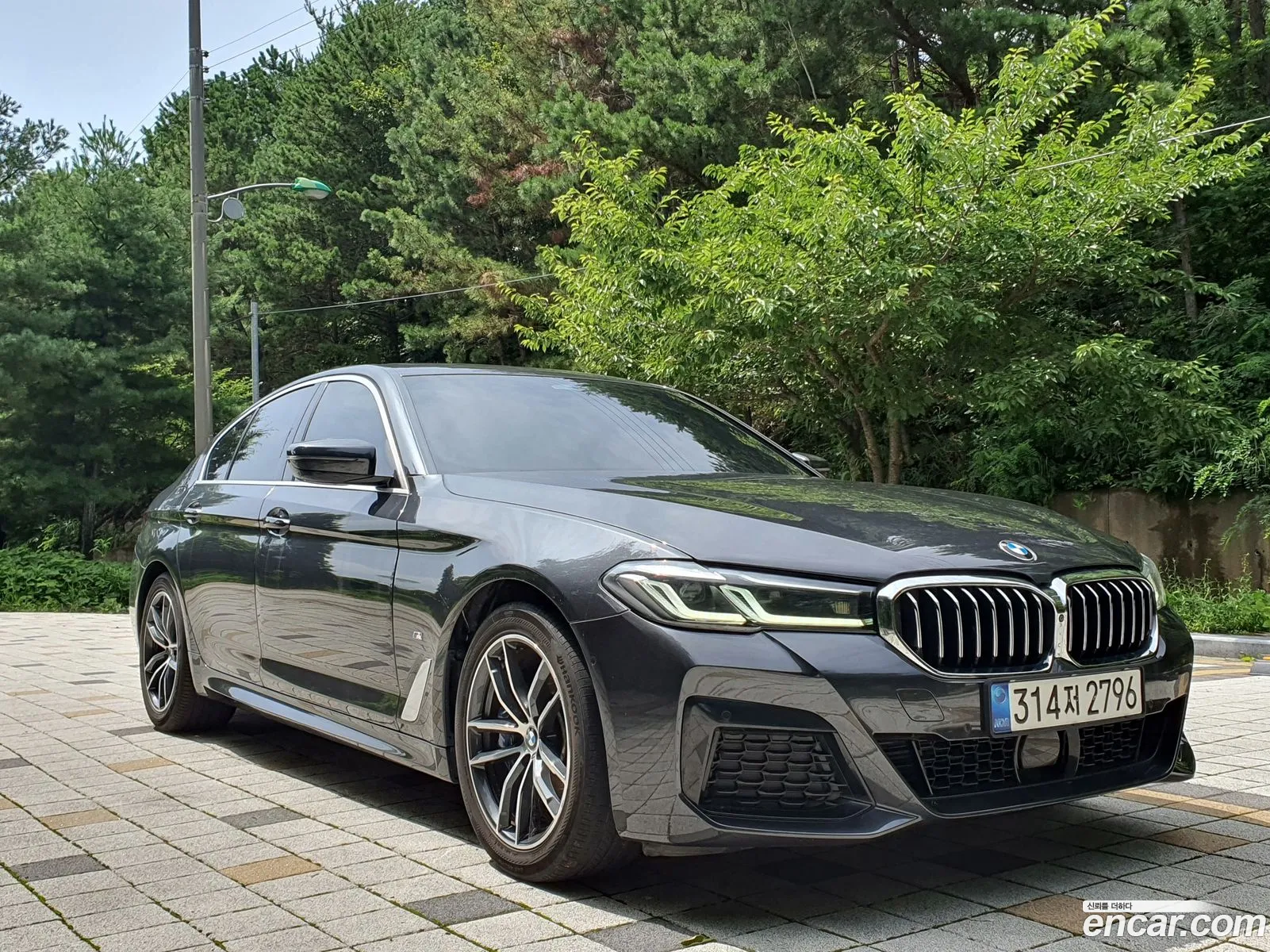 BMW 5 Series 2021 — 9
