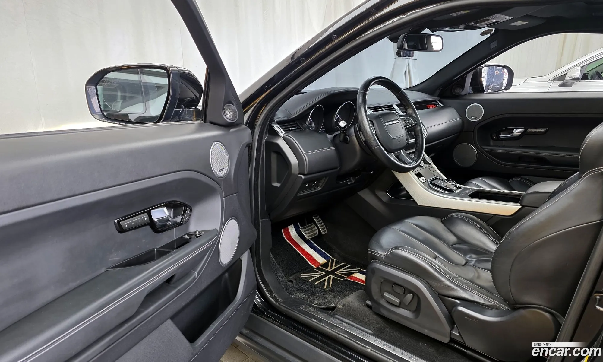 Land Rover Range Rover Evoque 2012 — 25