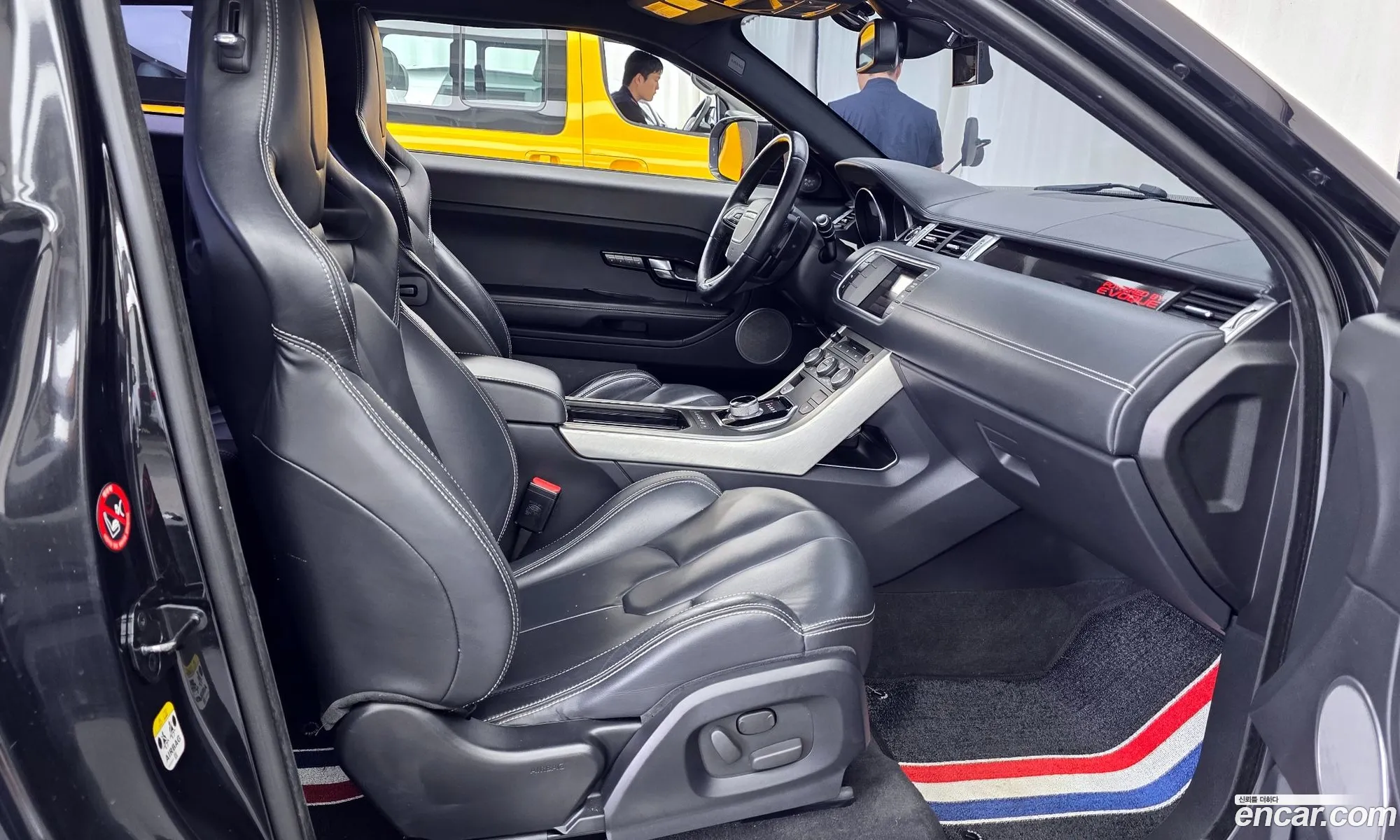 Land Rover Range Rover Evoque 2012 — 16