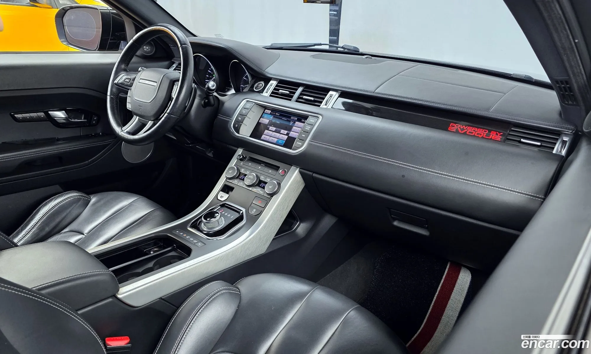 Land Rover Range Rover Evoque 2012 — 14