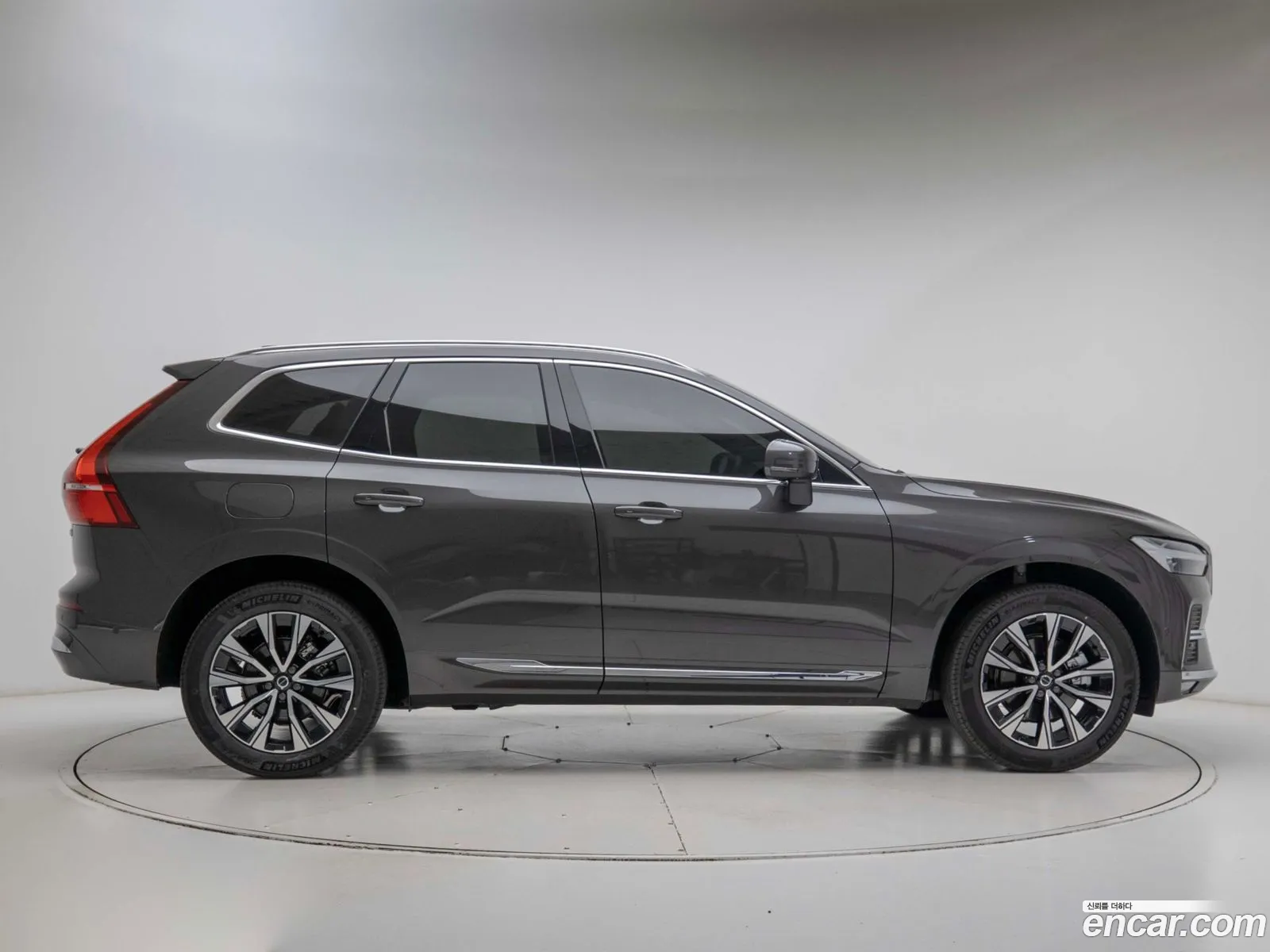 Volvo XC60 2025 — 16
