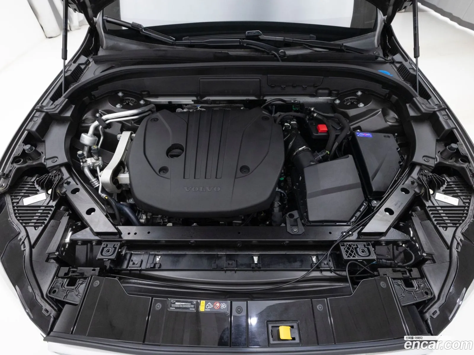 Volvo XC60 2025 — 13
