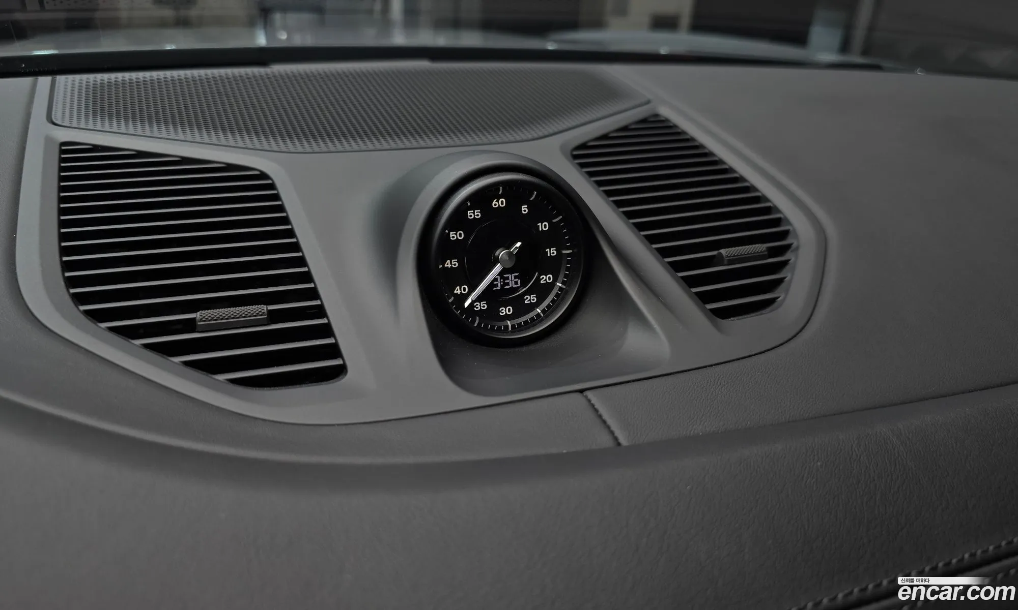 Porsche Cayenne 2024 WP1BA29Y6RDA60136 — 10