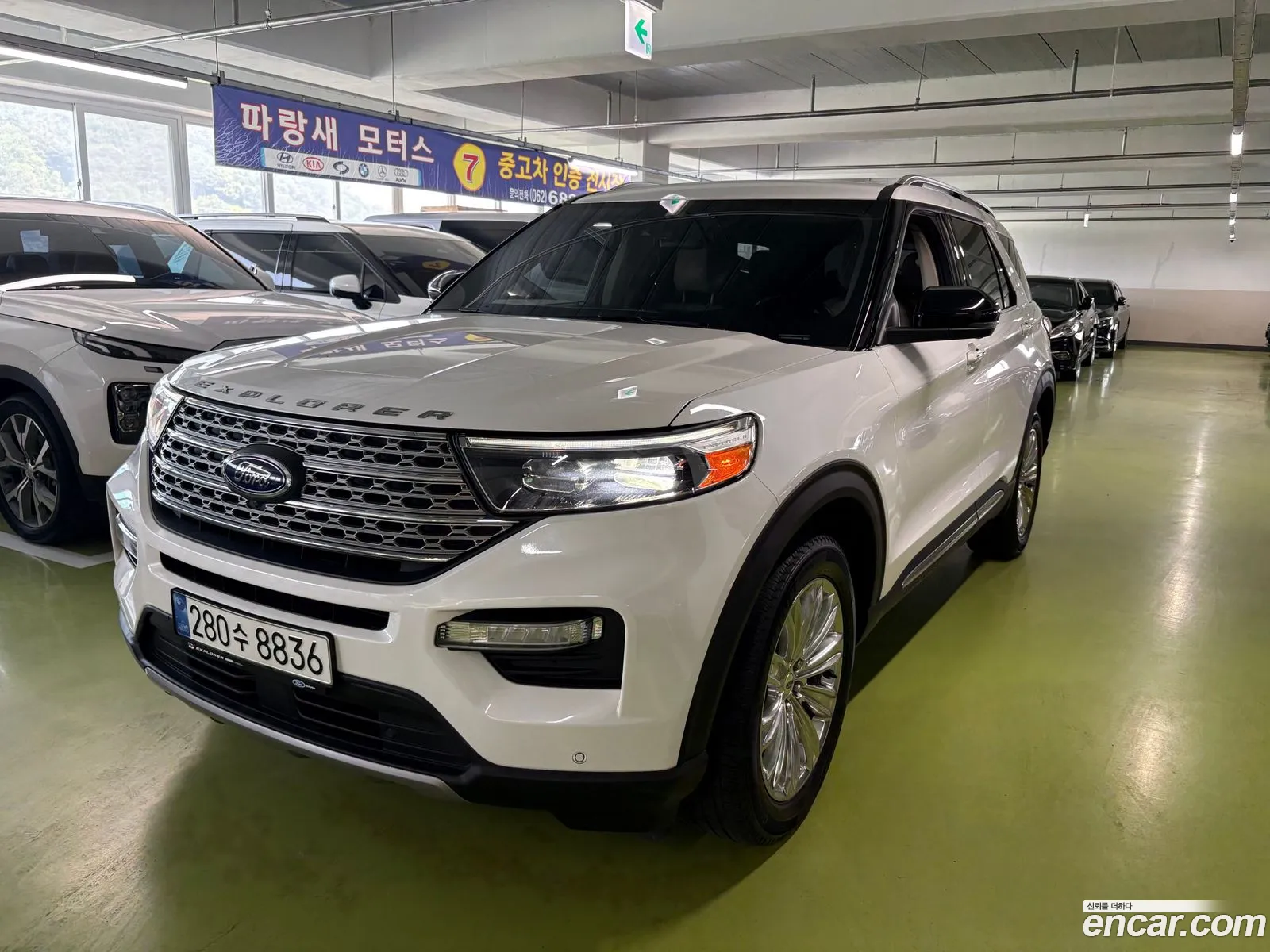 Ford Explorer 6th Gen 2020 — 18