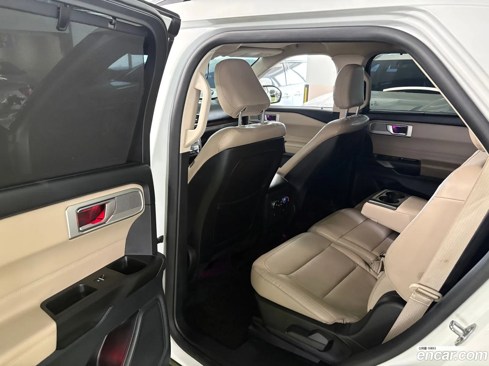Ford Explorer 6th Gen 2020 — 7