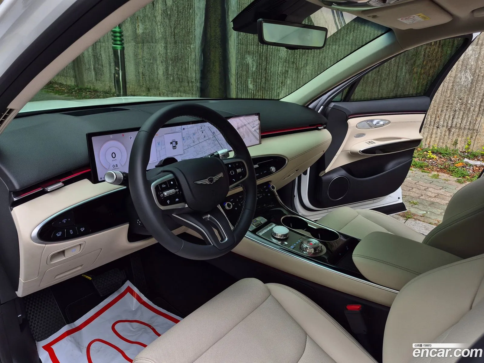 Genesis GV70 2025 — 3