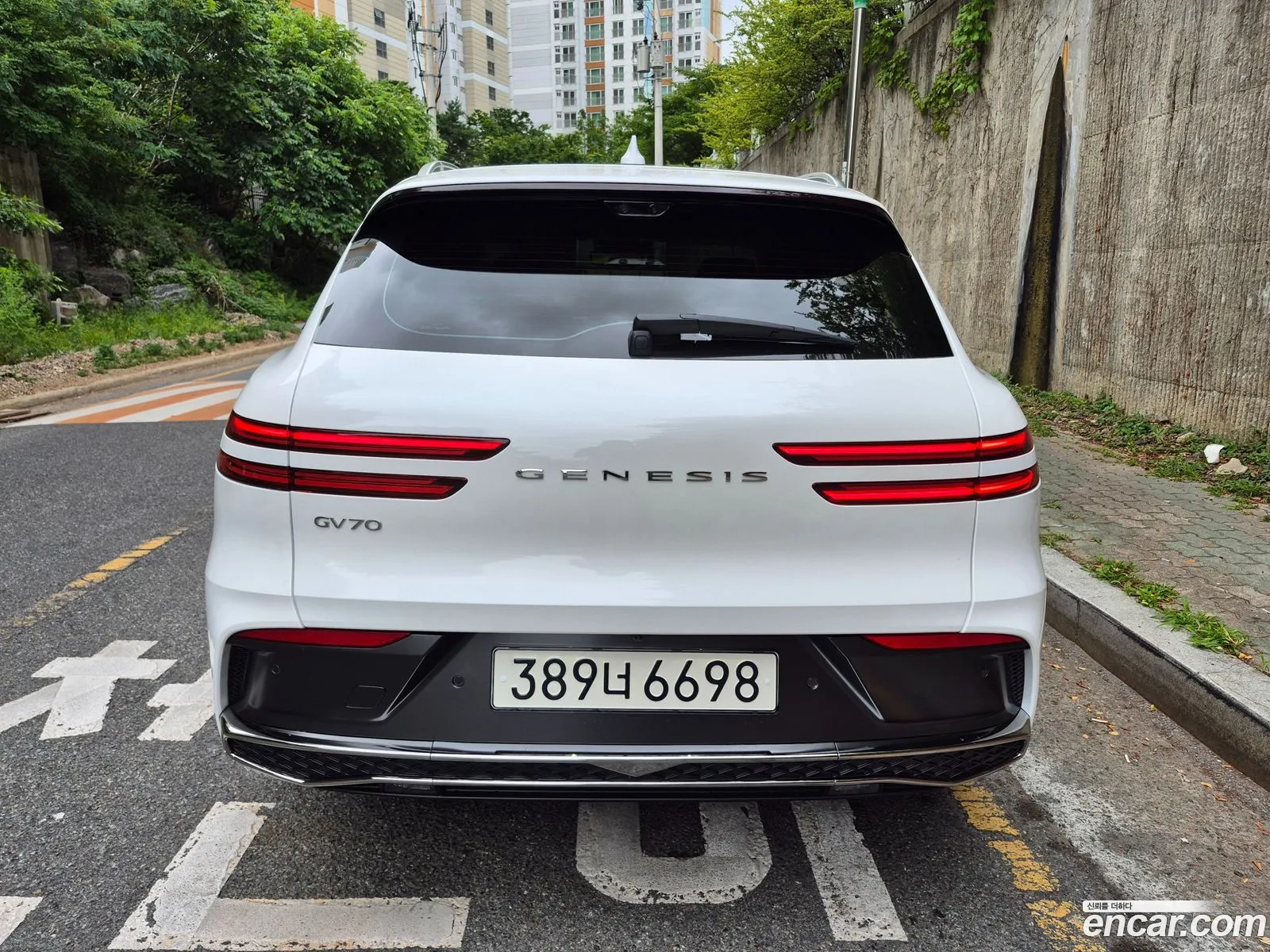 Genesis GV70 2025 — 2