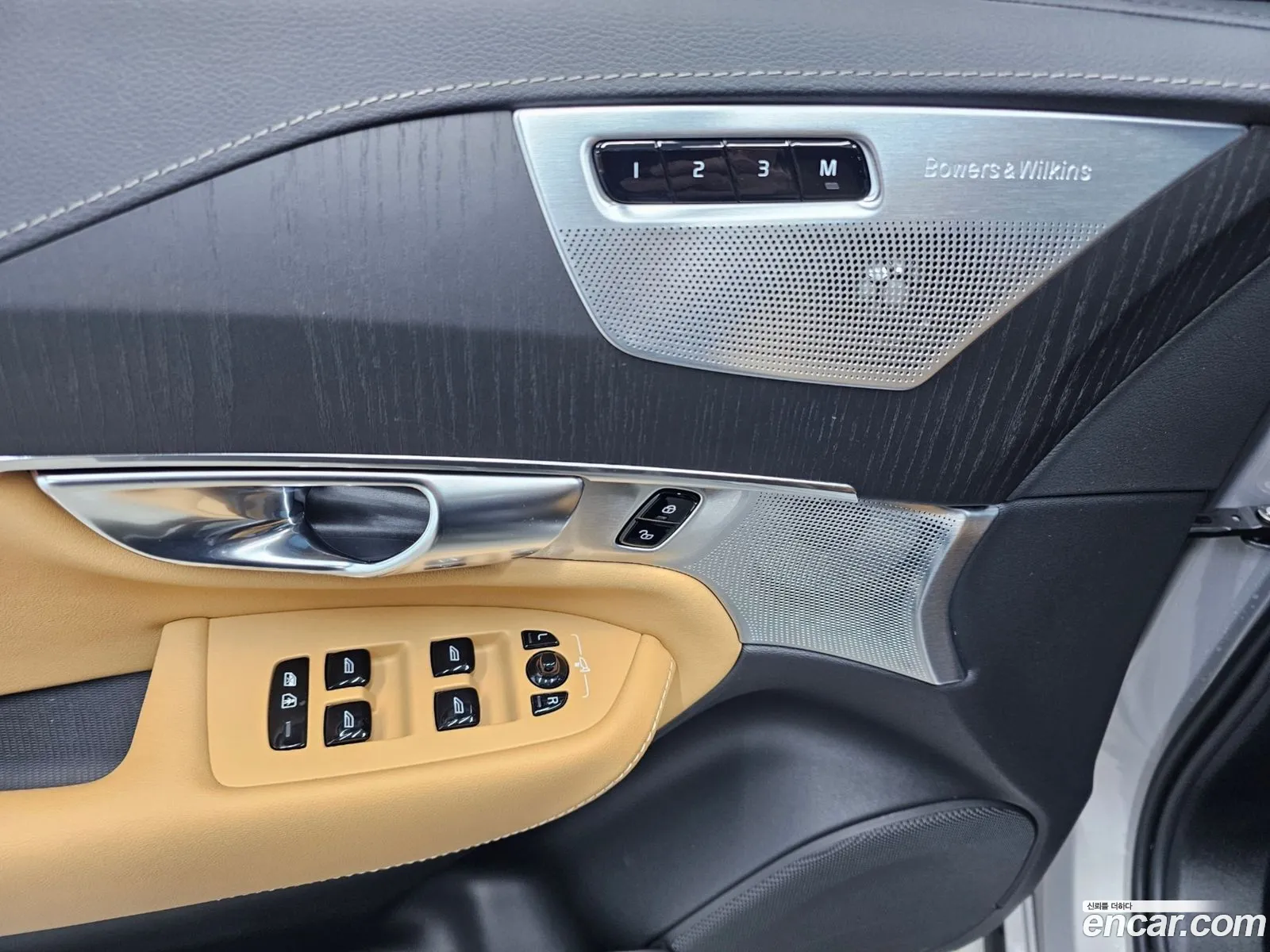 Volvo XC90 2025 — 14