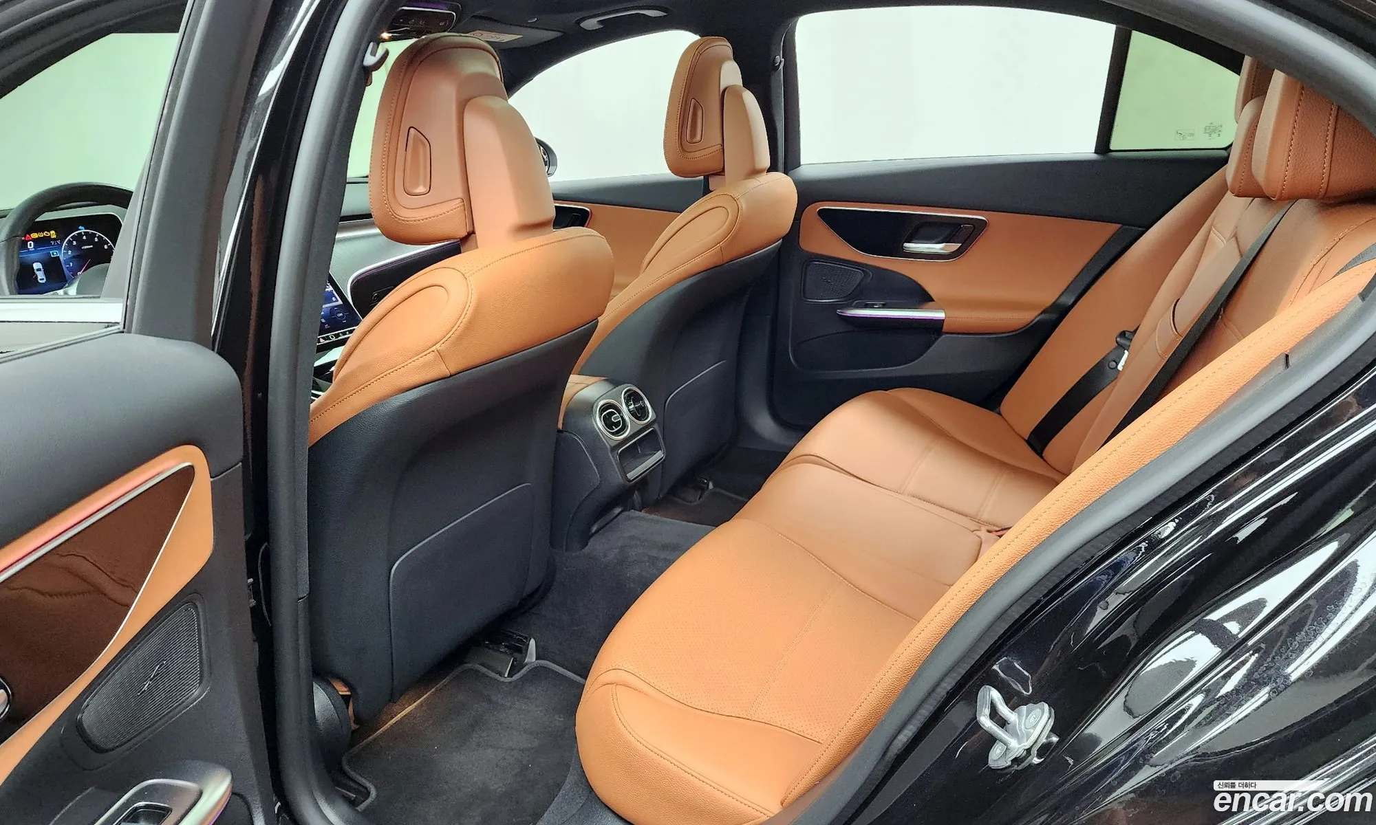 Mercedes-Benz C-Class W206 2023 — 8