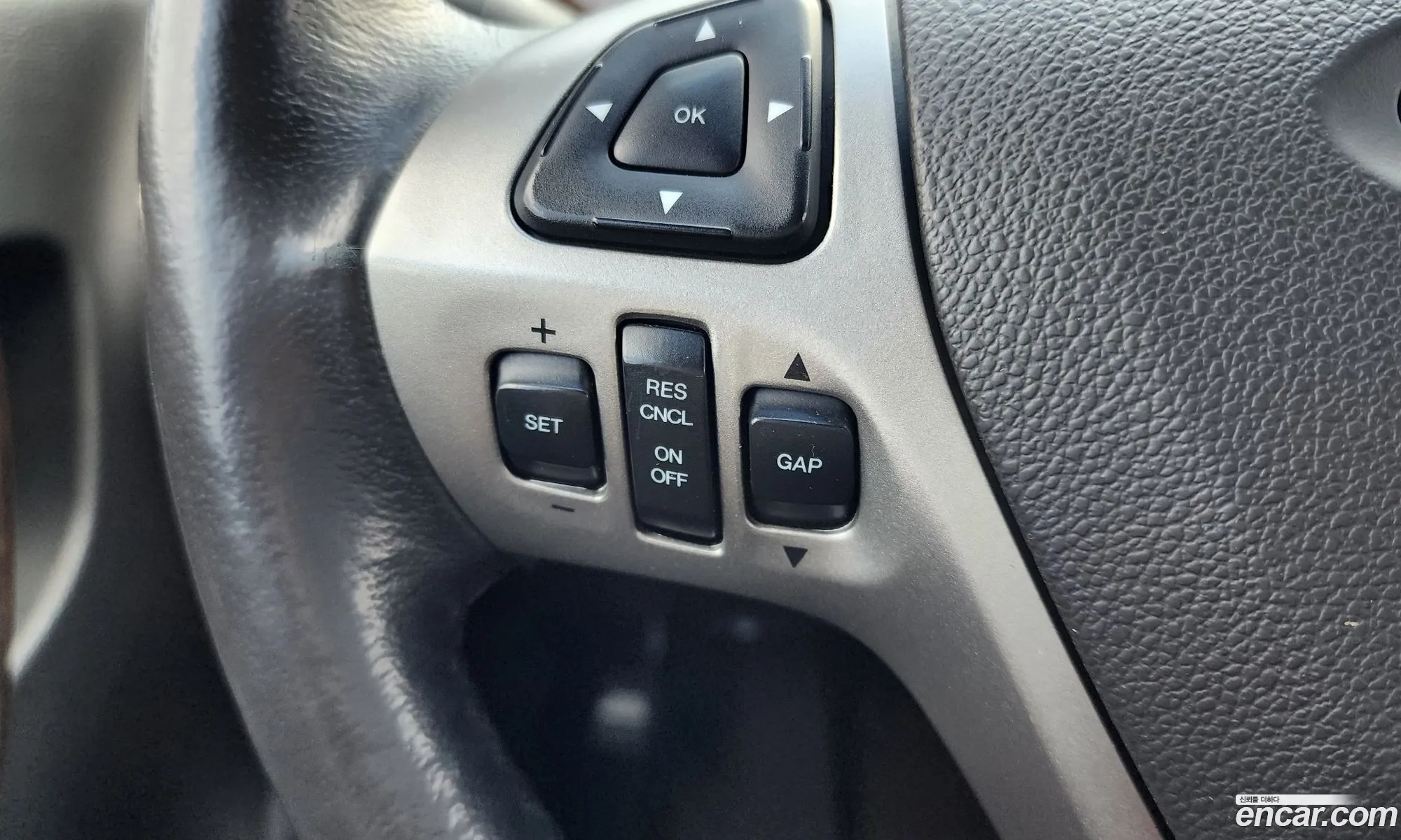 Ford Taurus 2016 1FAHP2F93GG124173 — 18