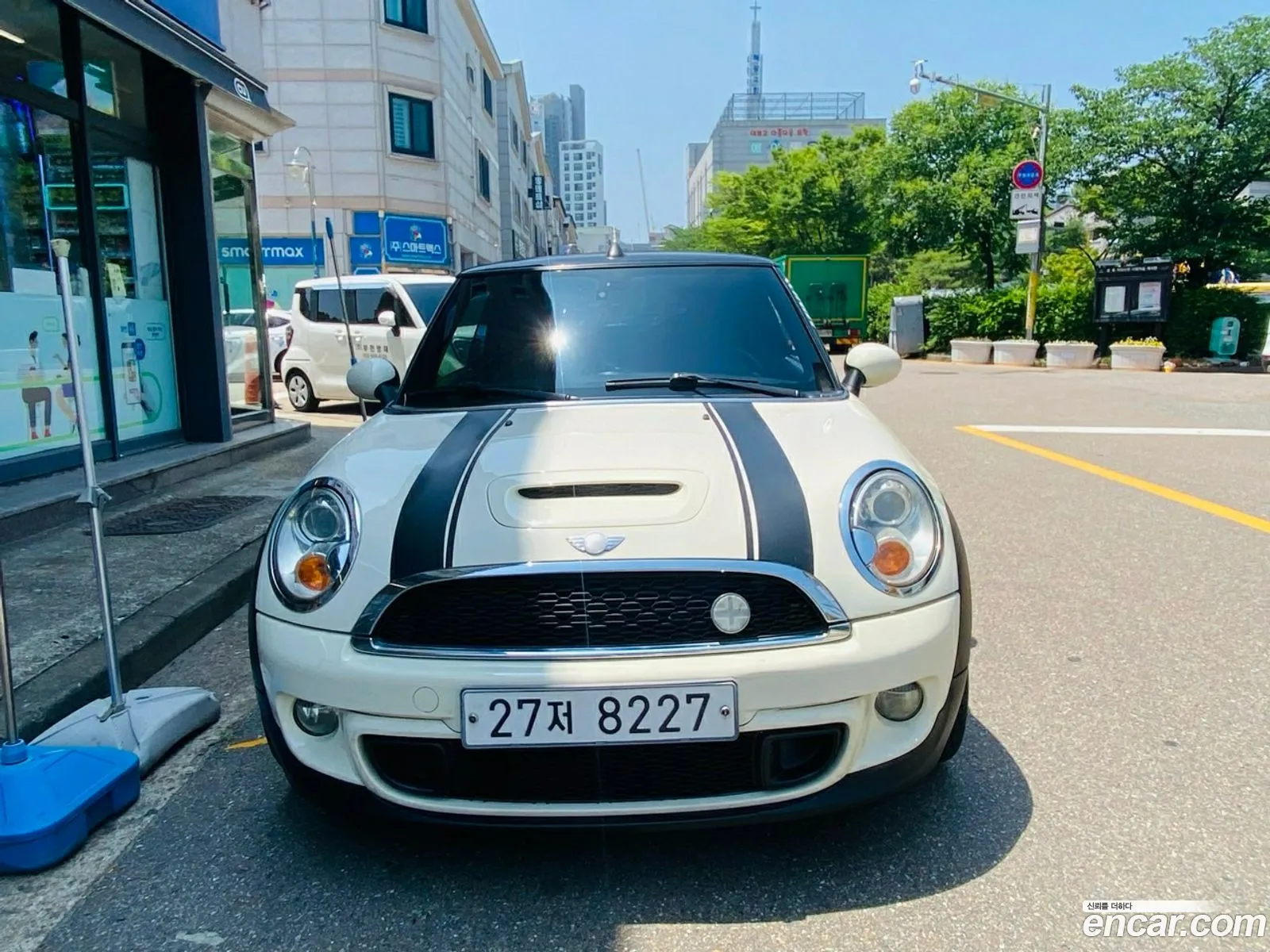Mini Cooper S Convertible 2011 — 12