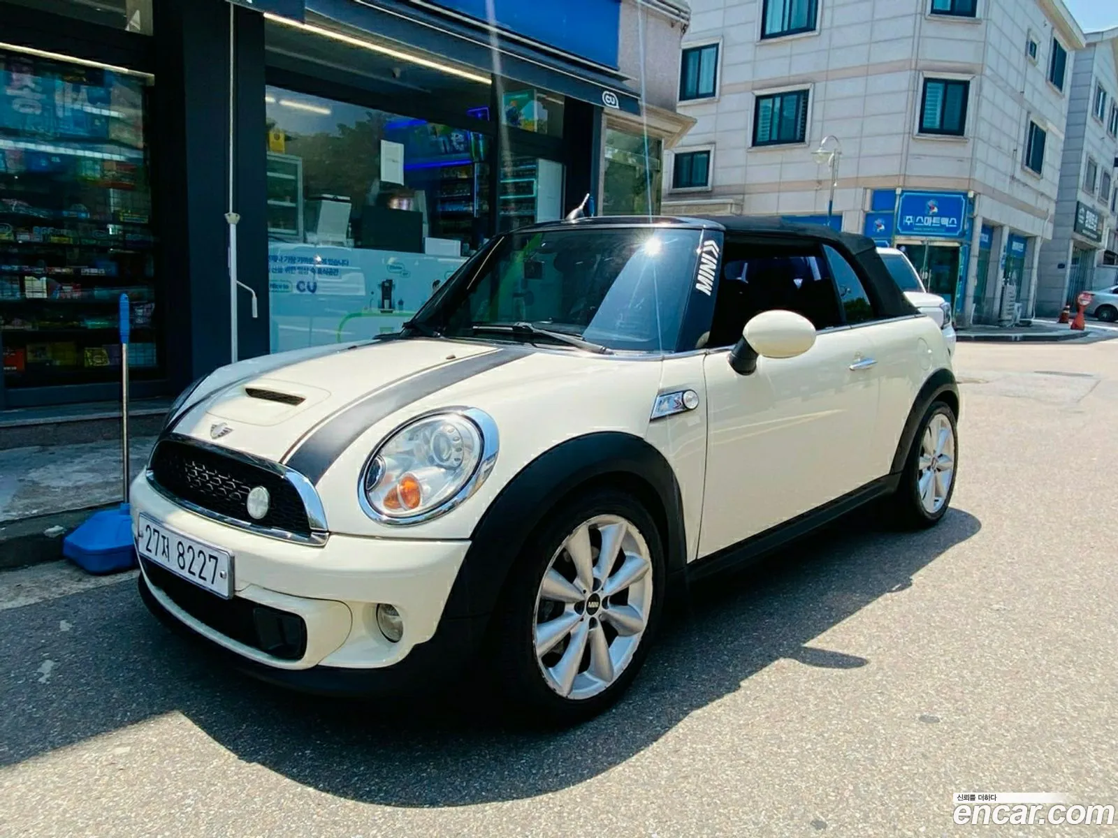 Mini Cooper S Convertible 2011 — 10