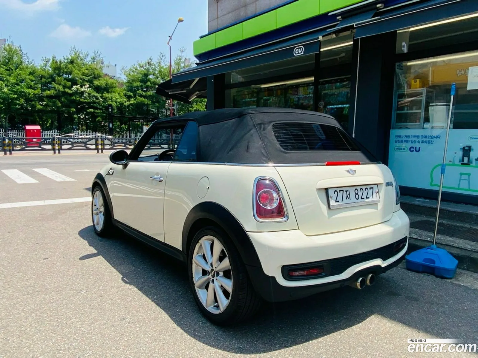 Mini Cooper S Convertible 2011 — 3