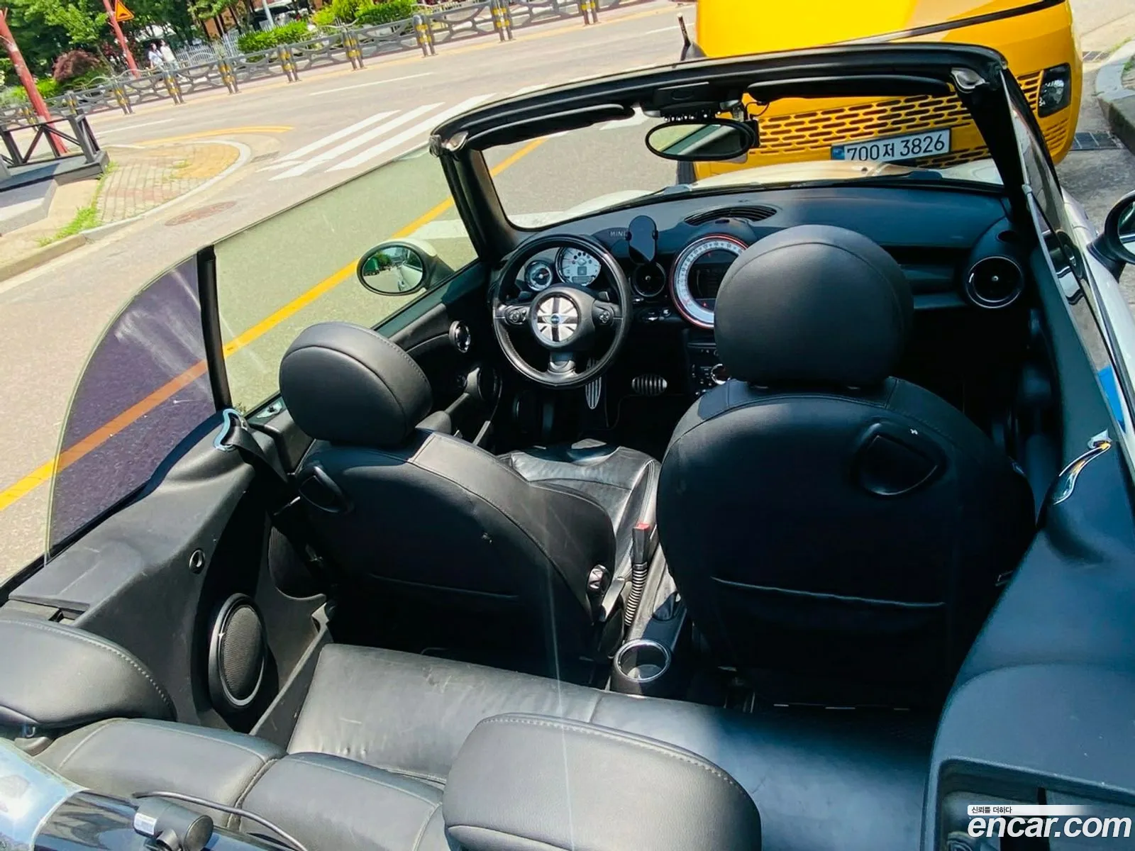 Mini Cooper S Convertible 2011 — 8