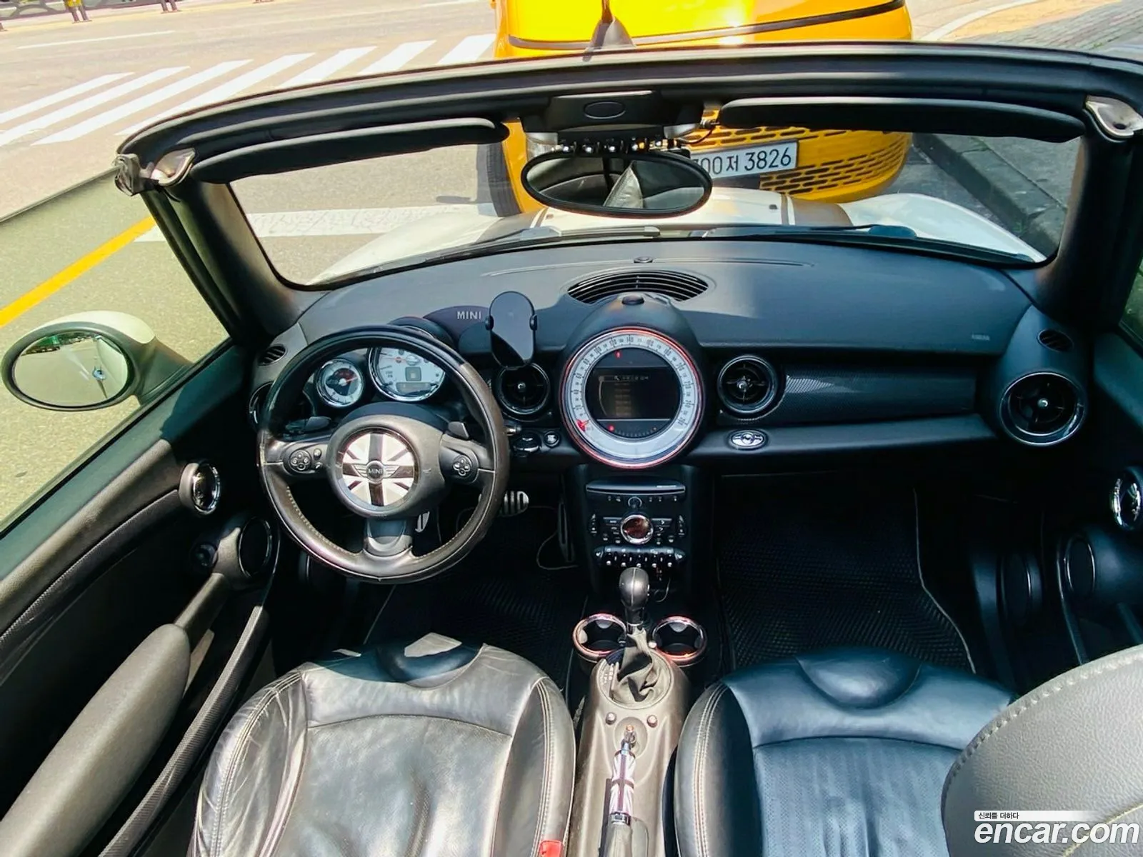 Mini Cooper S Convertible 2011 — 4