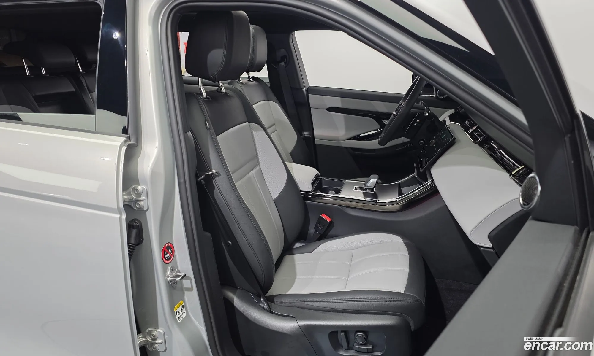 Land Rover Range Rover Evoque 2025 SALZA2BX3TH307333 — 16