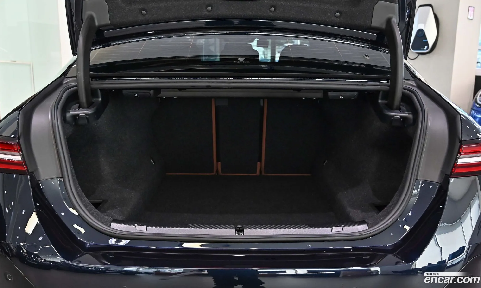 BMW 5 Series 2024 — 17
