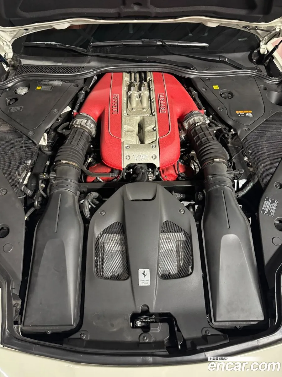 Ferrari 812 Superfast 2020 — 6
