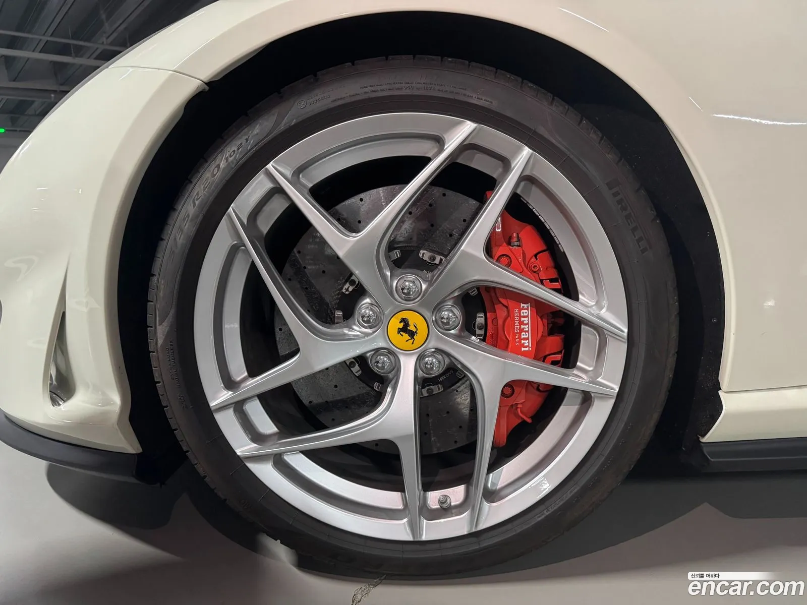 Ferrari 812 Superfast 2020 — 9