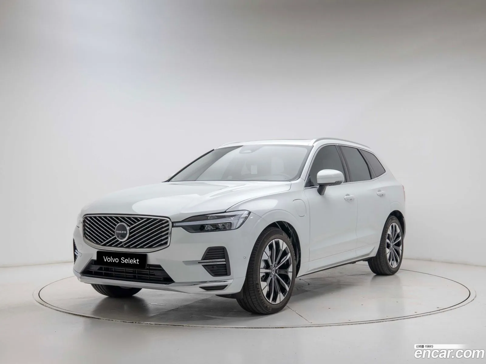 Volvo XC60 2025 — 17