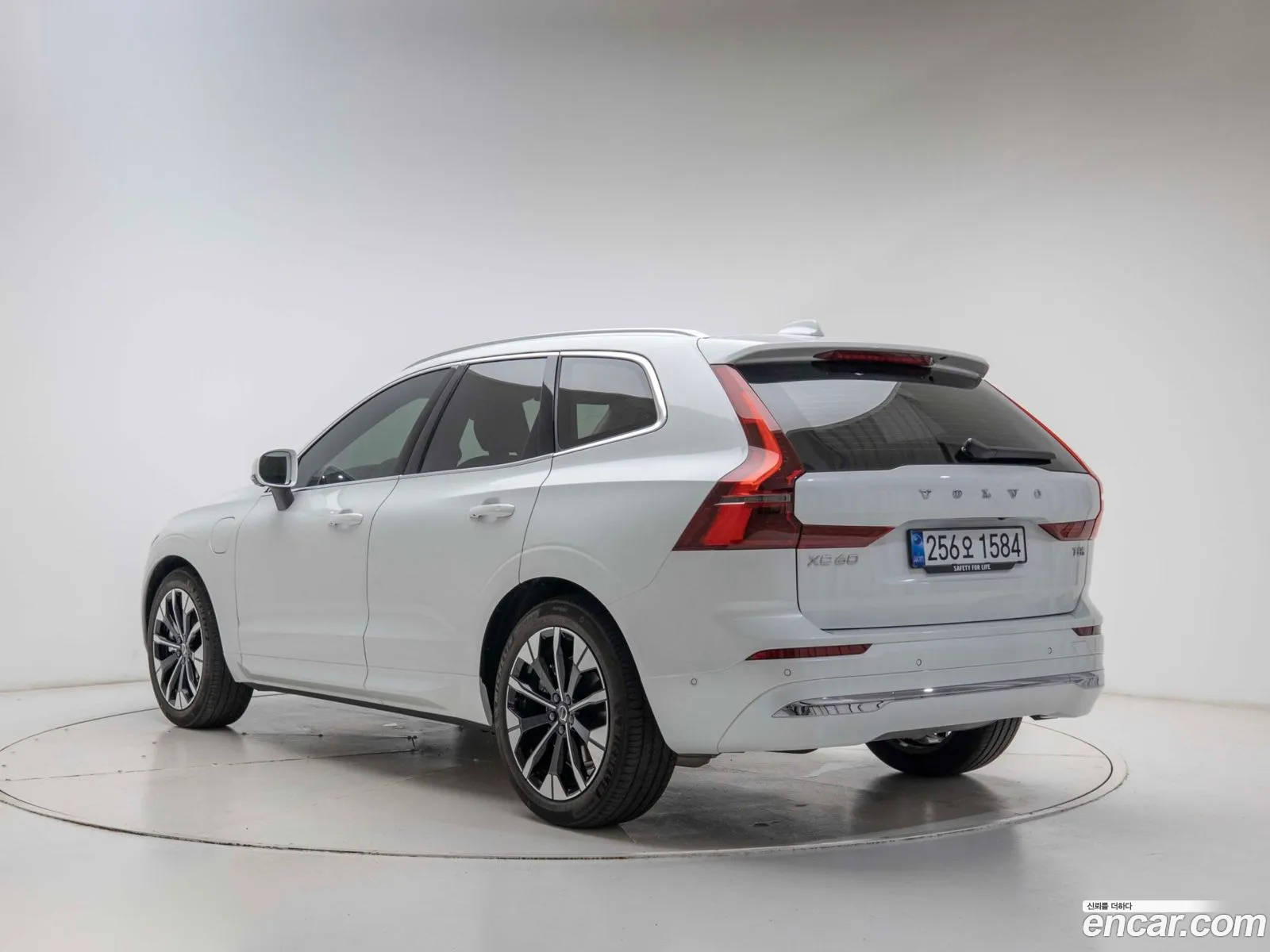 Volvo XC60 2025 — 9