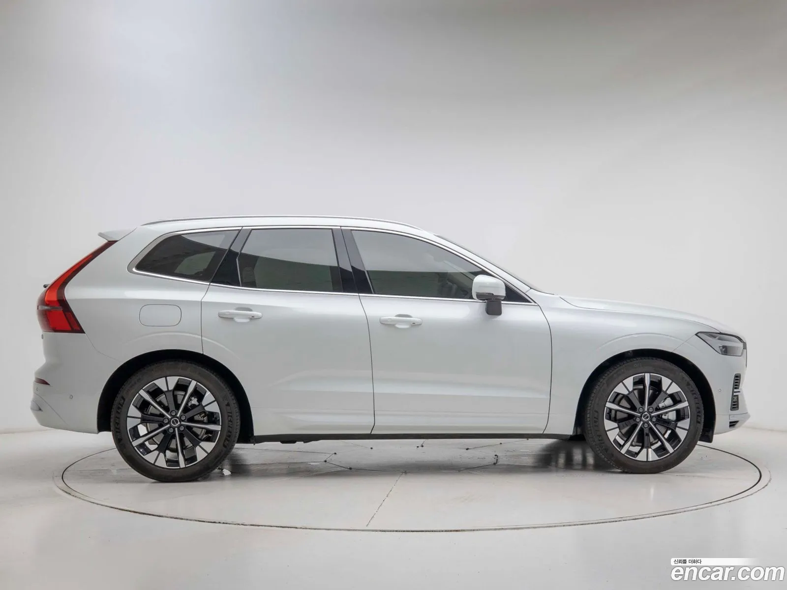 Volvo XC60 2025 — 5