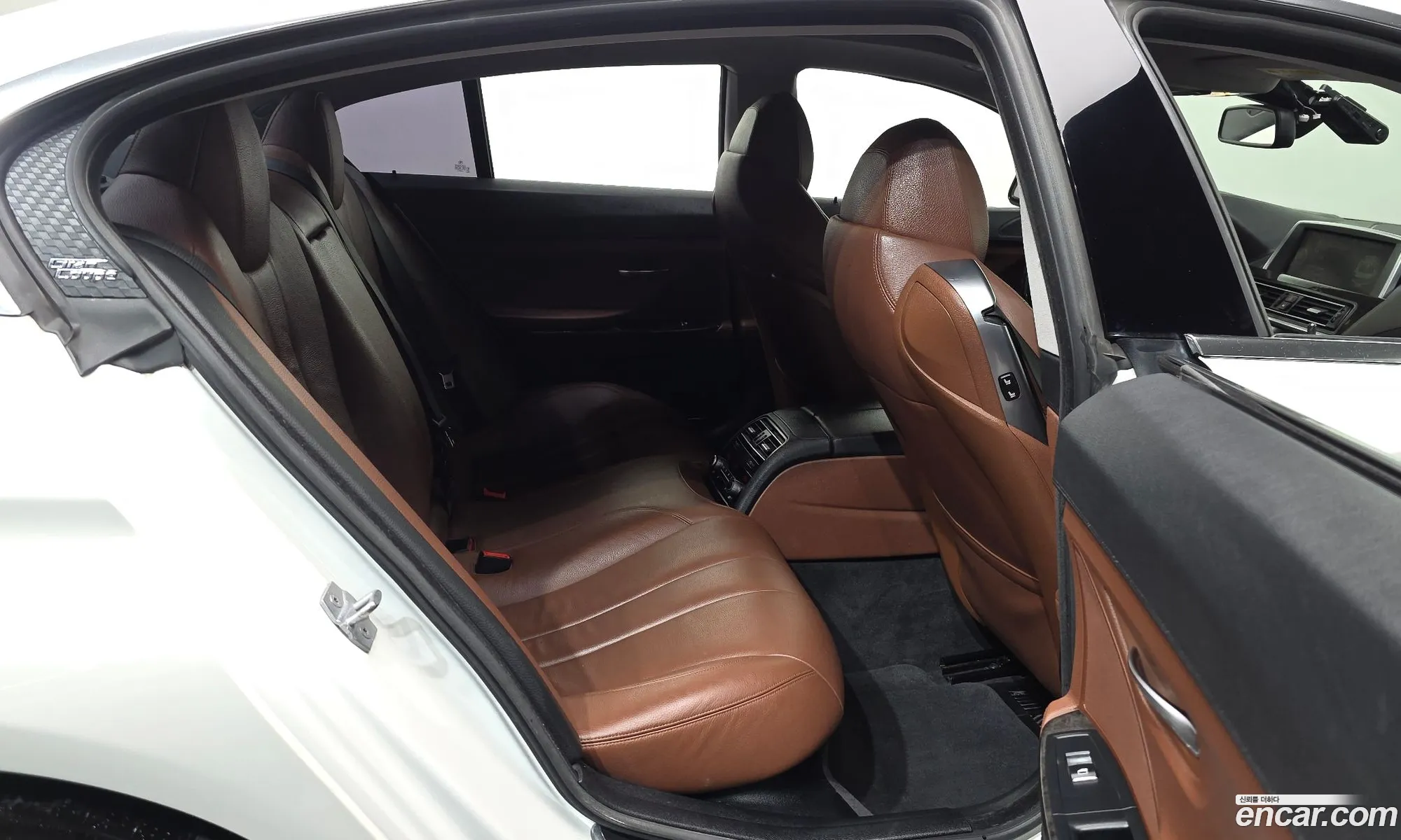 BMW 6 Series 2014 WBA6A8103ED368805 — 6