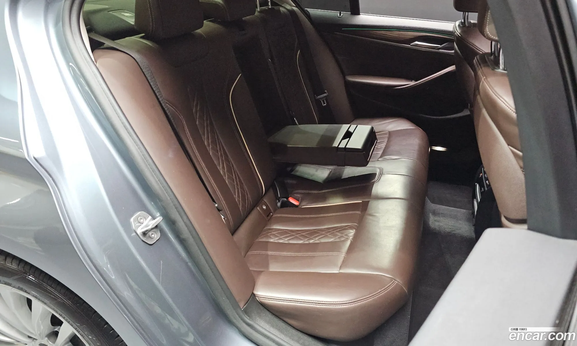 BMW 5 Series 2019 WBAJF3103KBS70699 — 18