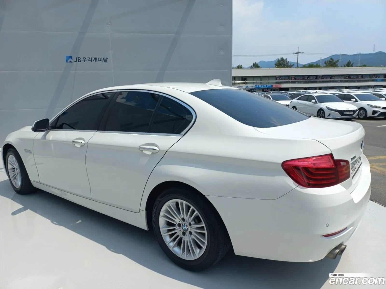 BMW 5 Series 2014 — 16