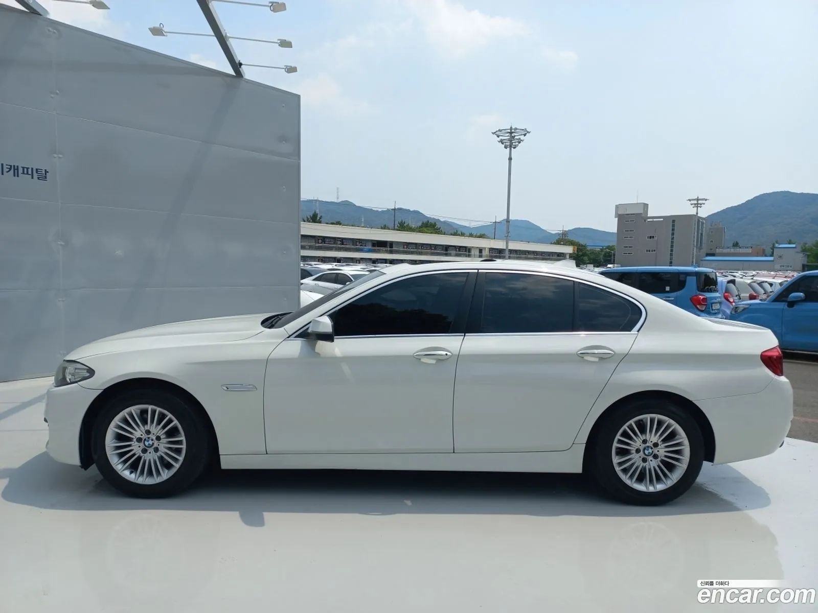 BMW 5 Series 2014 — 12