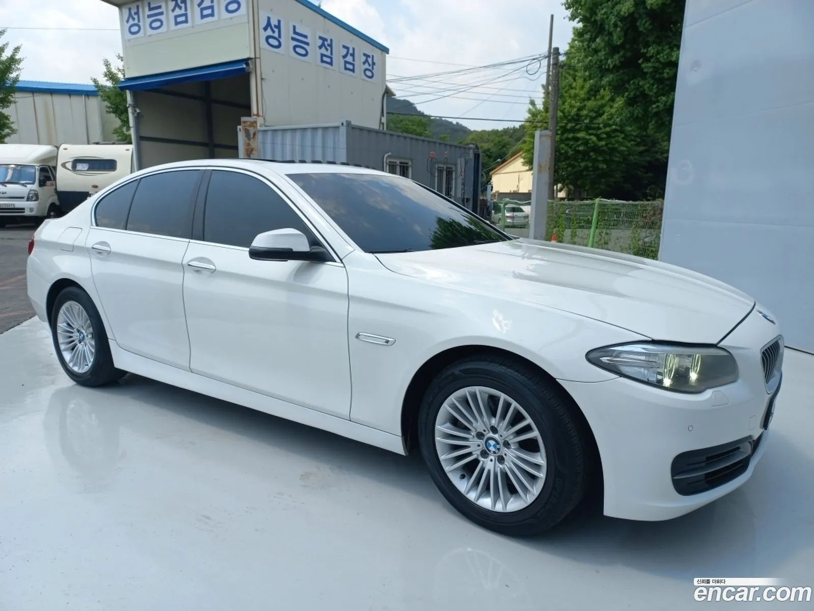 BMW 5 Series 2014 — 14