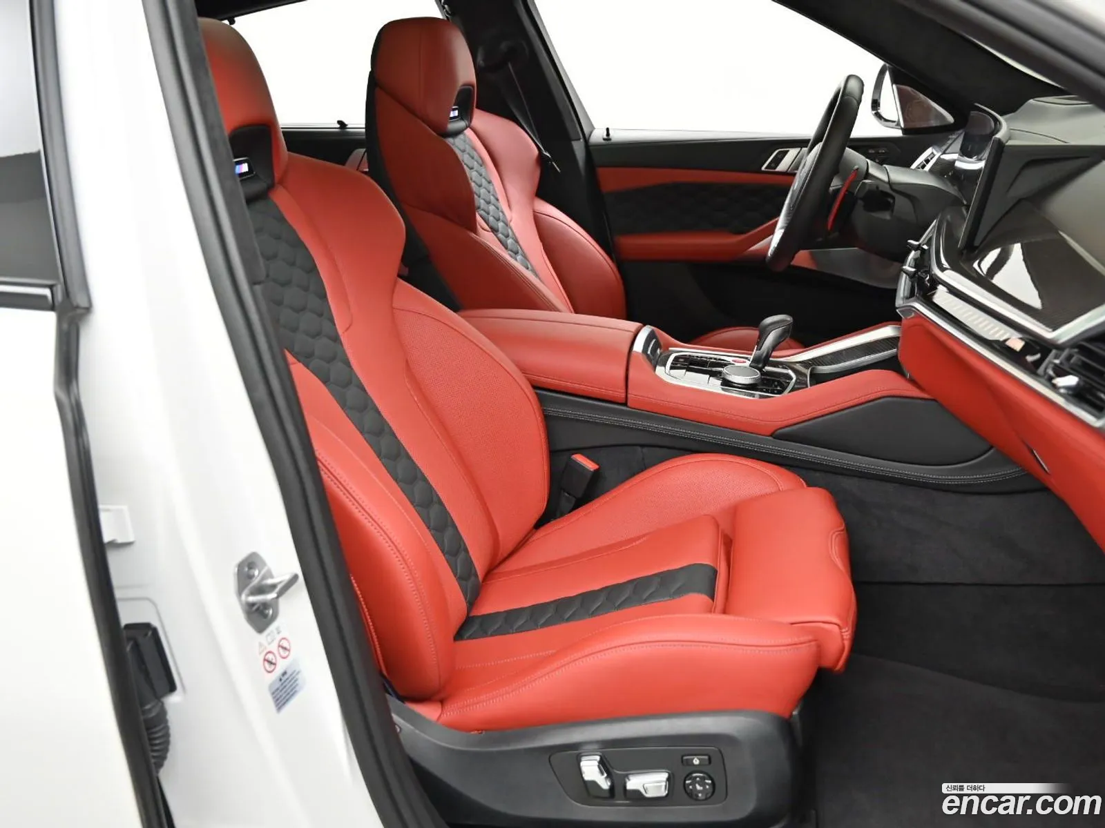 BMW X6 M 2024 — 19