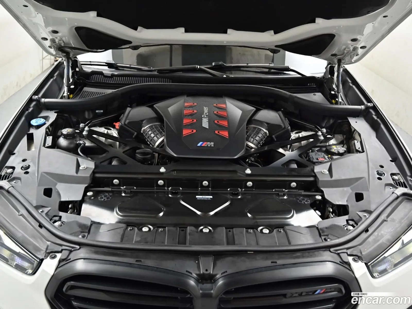 BMW X6 M 2024 — 18