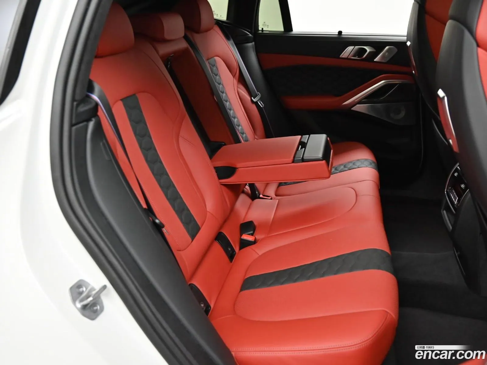 BMW X6 M 2024 — 17