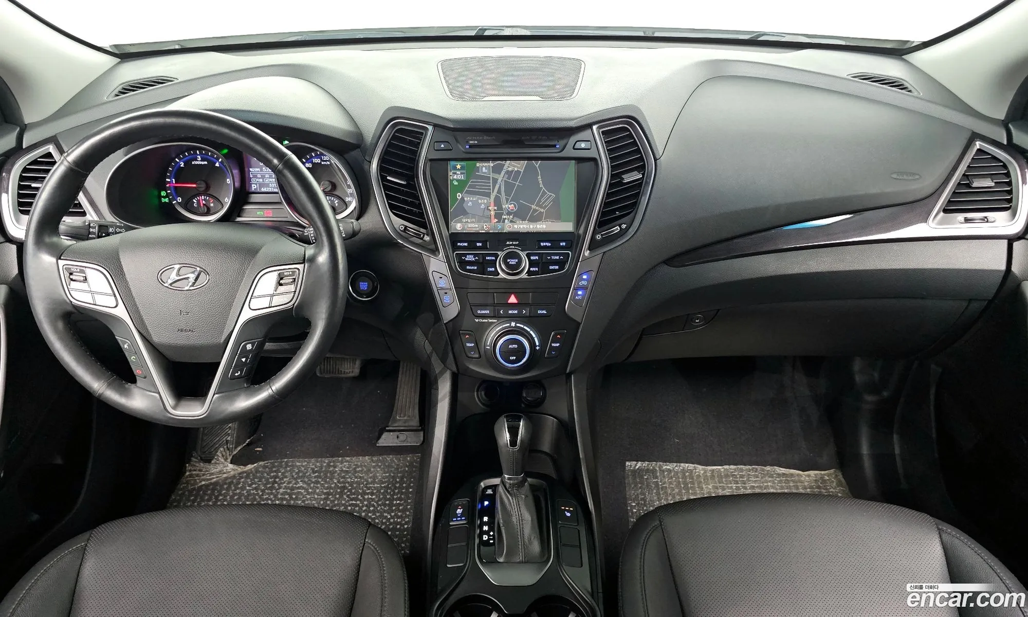 Hyundai Santa Fe DM 2013 — 2