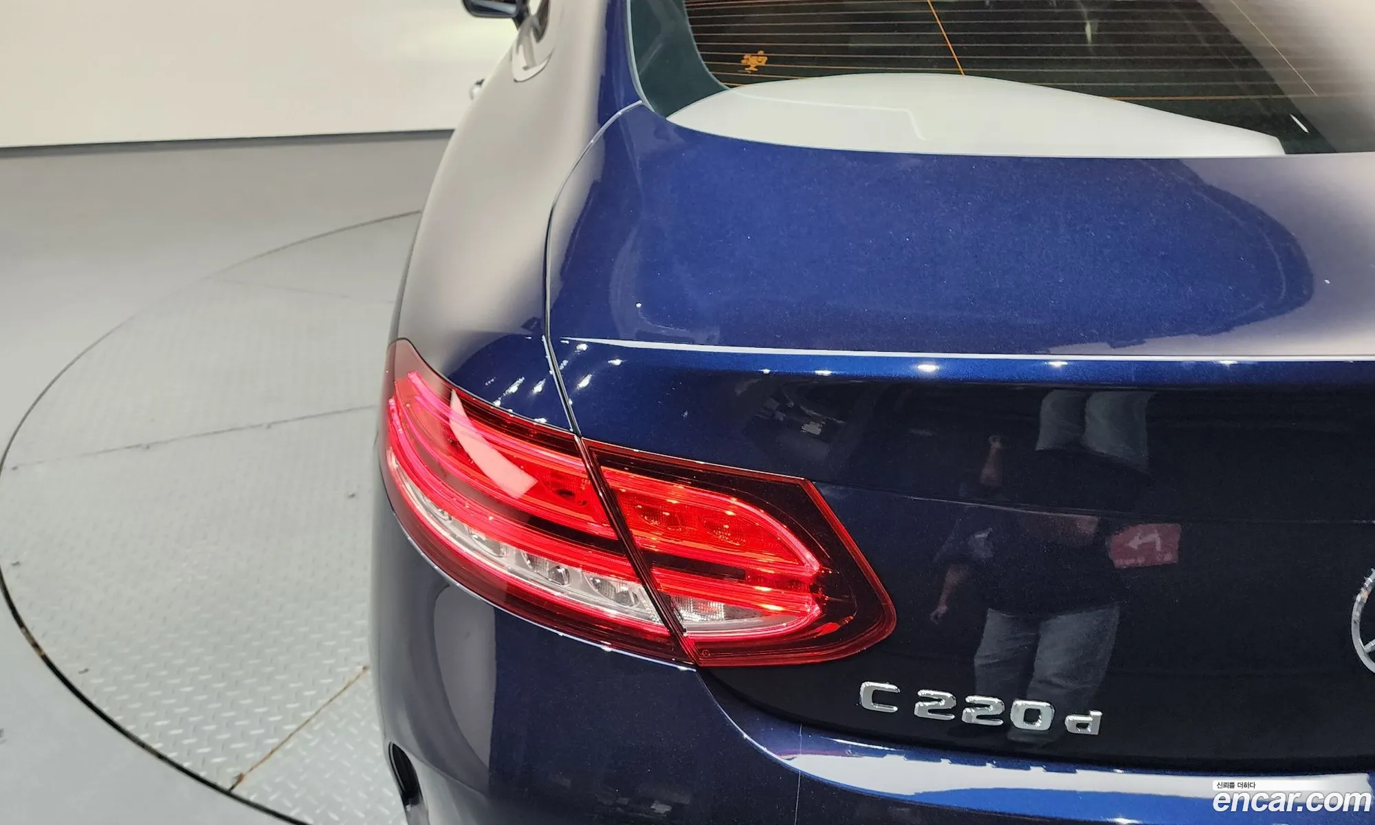 Mercedes-Benz C-Class W205 2019 — 18