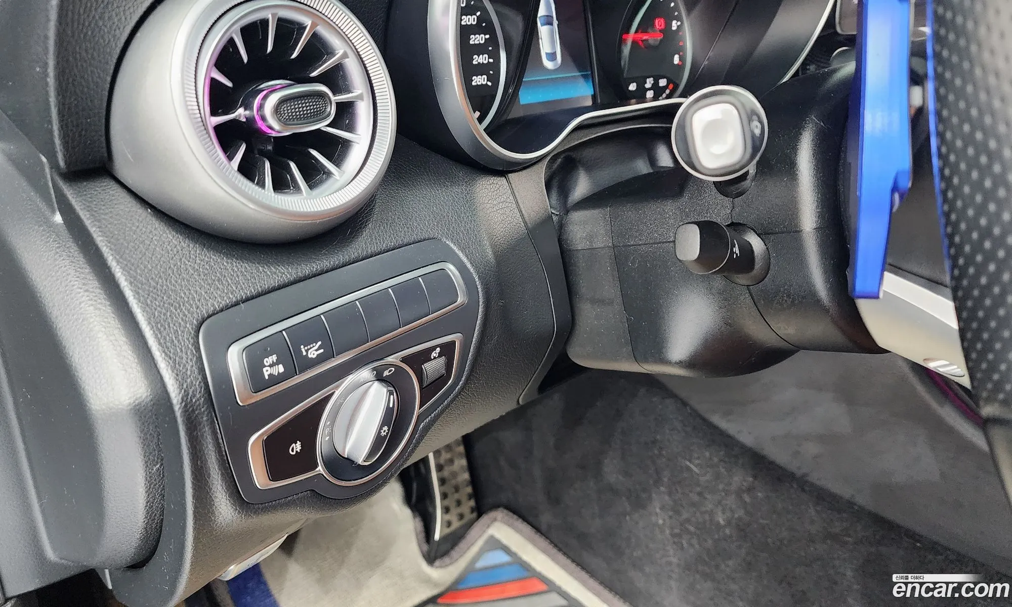 Mercedes-Benz C-Class W205 2019 — 12