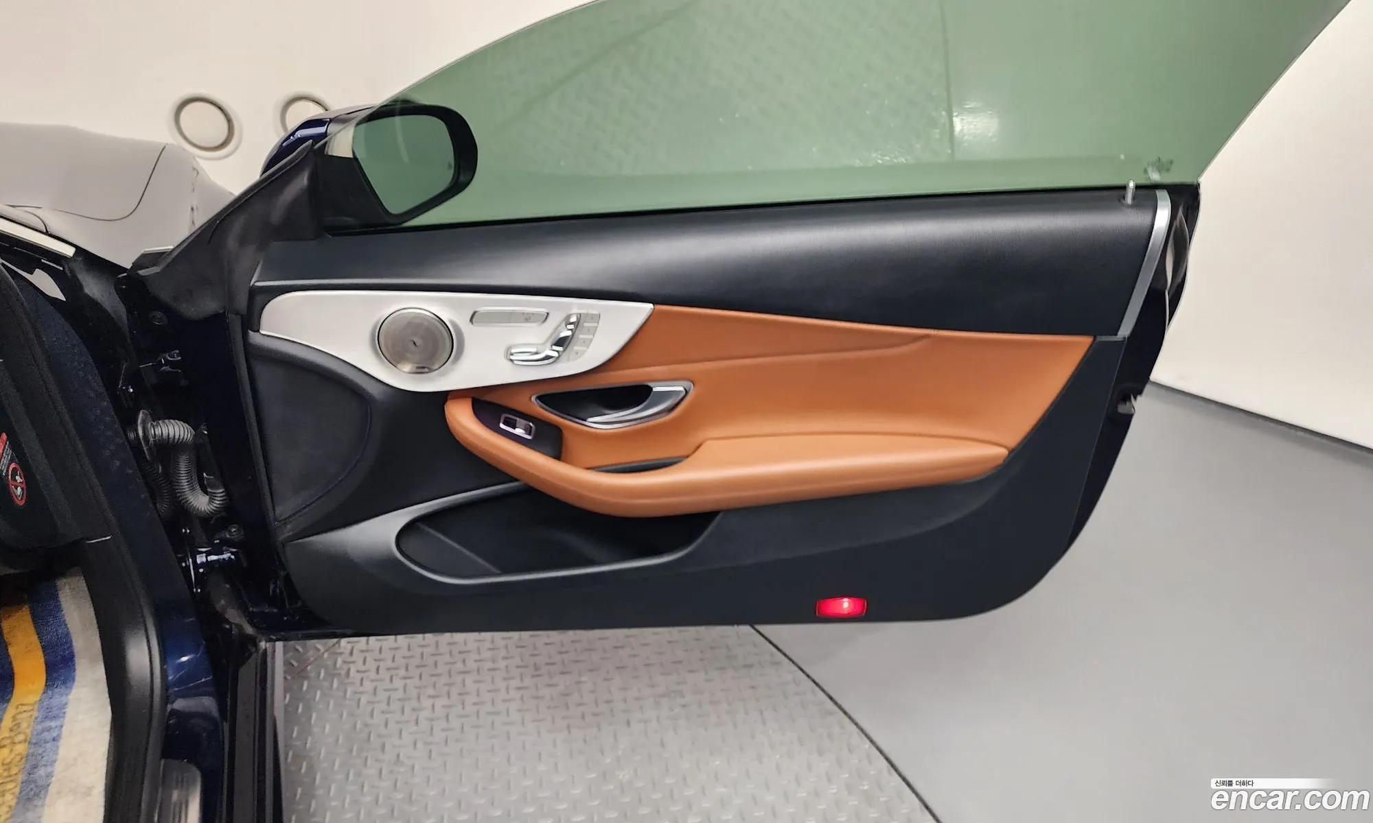 Mercedes-Benz C-Class W205 2019 — 33