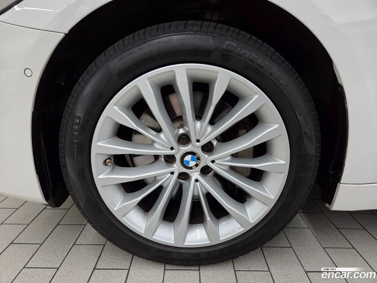 BMW 5 Series 2022 — 13