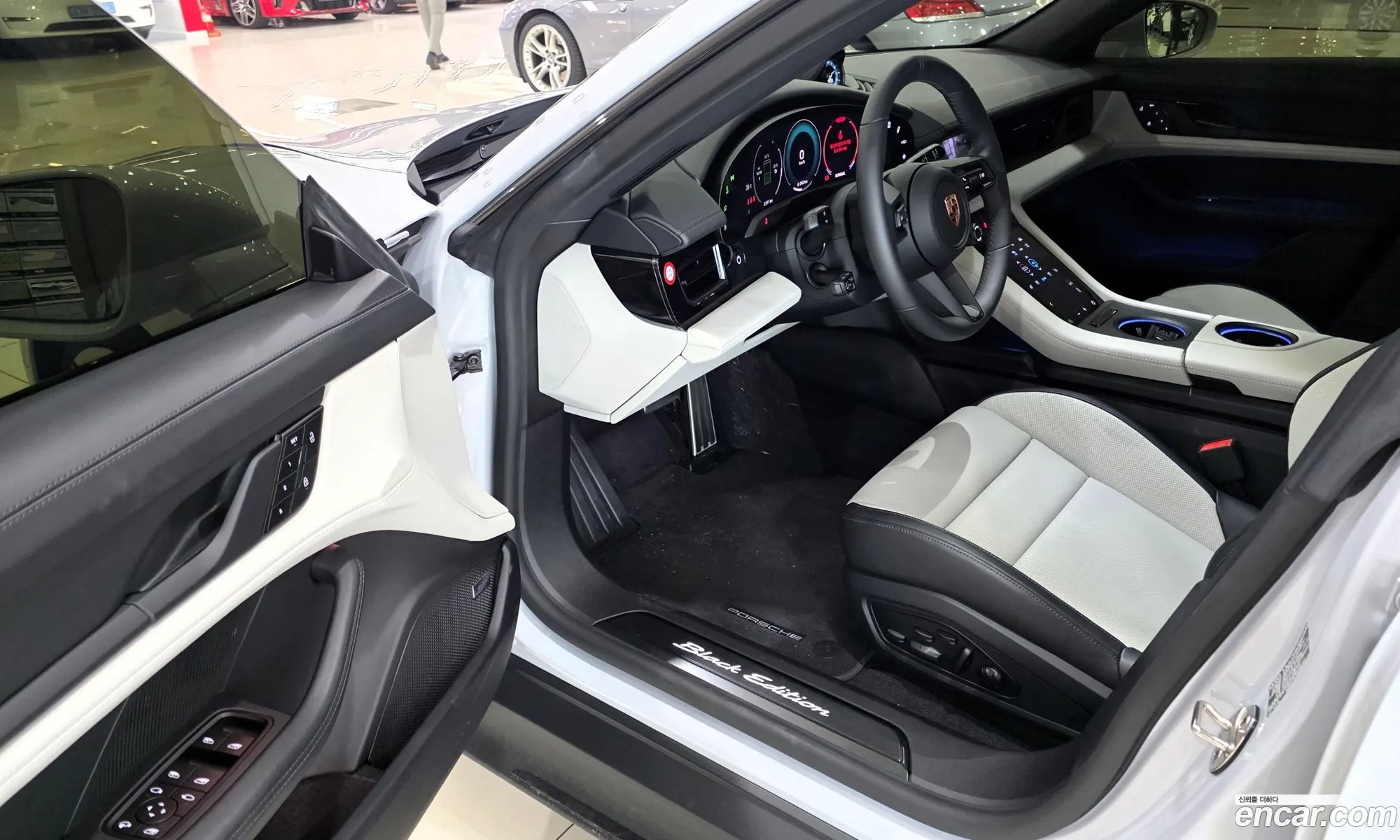 Porsche Taycan 2026 — 13